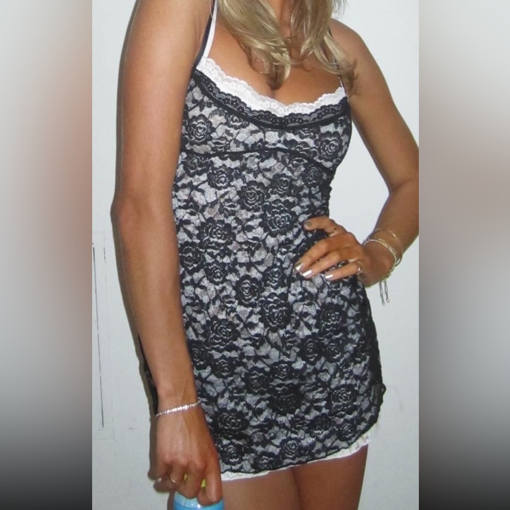 Elegant Black Lace Dress